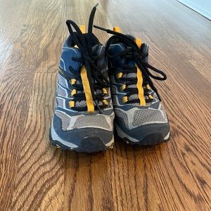Merrell hiking boots, size 2M